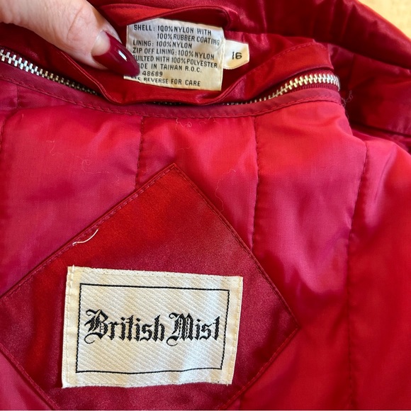SOLD SOLD Vintage 1940s Style Coat Trench Red Satiny Raincoat Belted L XL - Picture 9 of 9